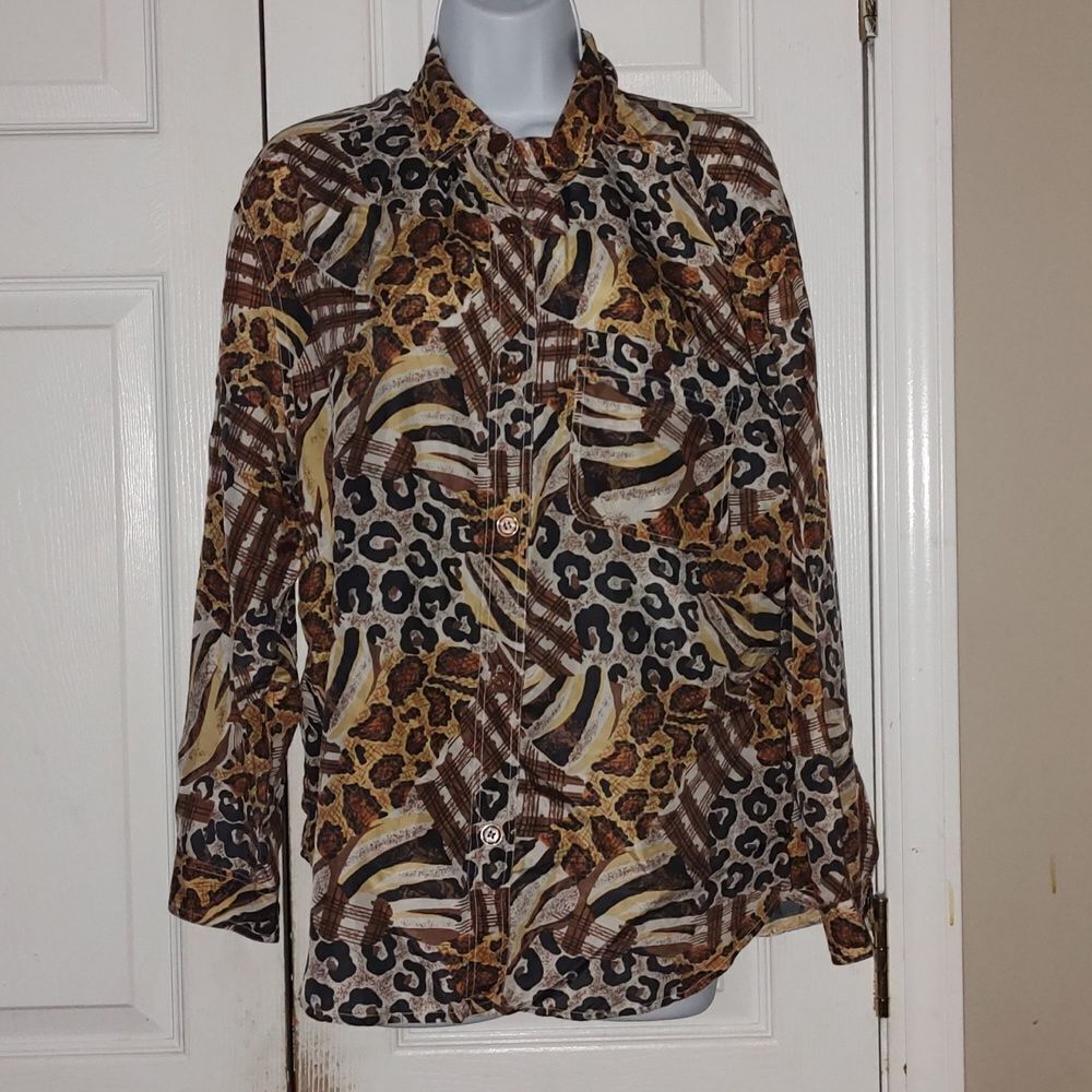 SK Wear Petite multi animal print button down blouse 100% silk  Sz MP NWOT